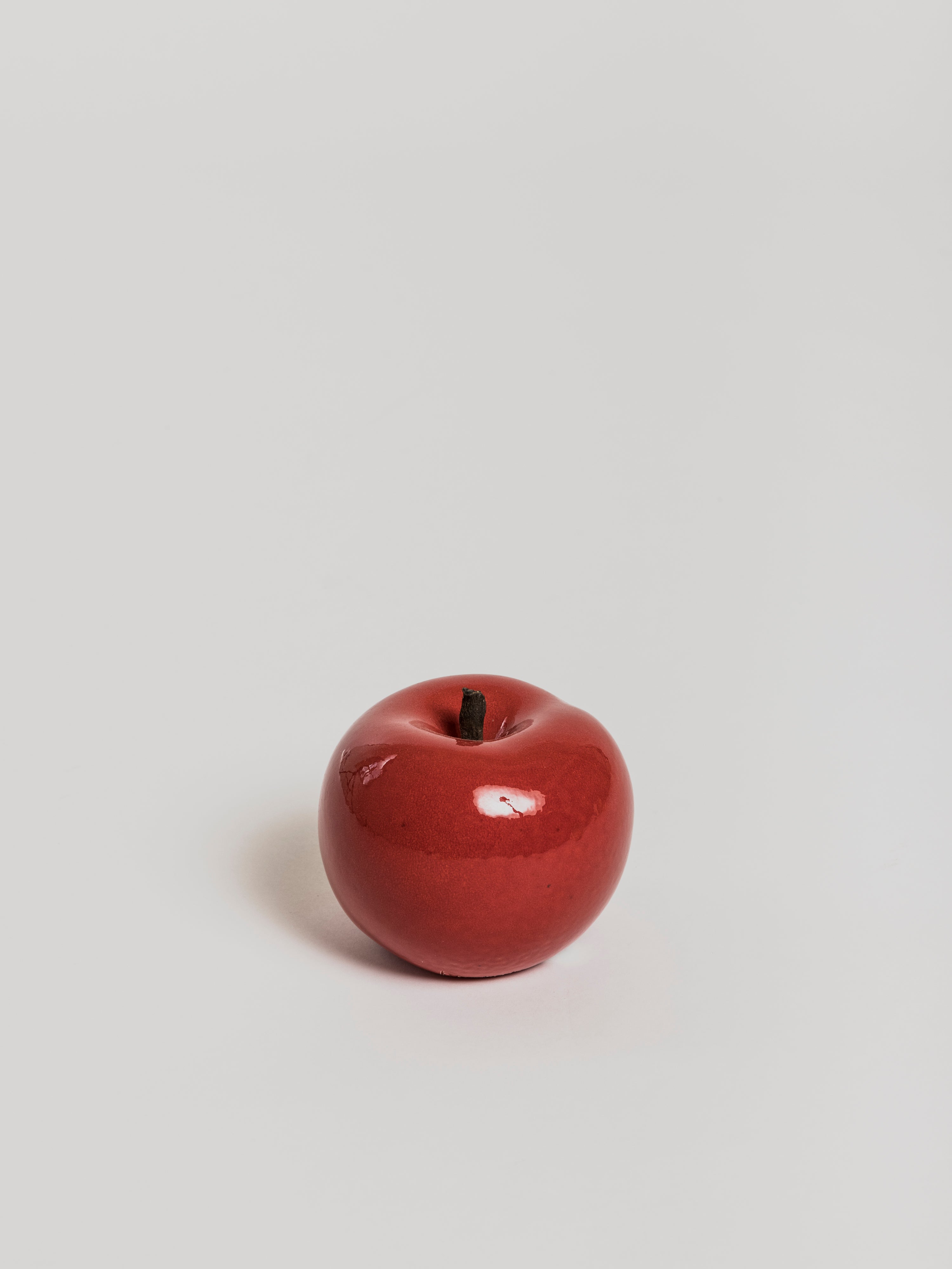 Apple Statue - D12 cm Red Ceramic - Cigale et Fourmi
