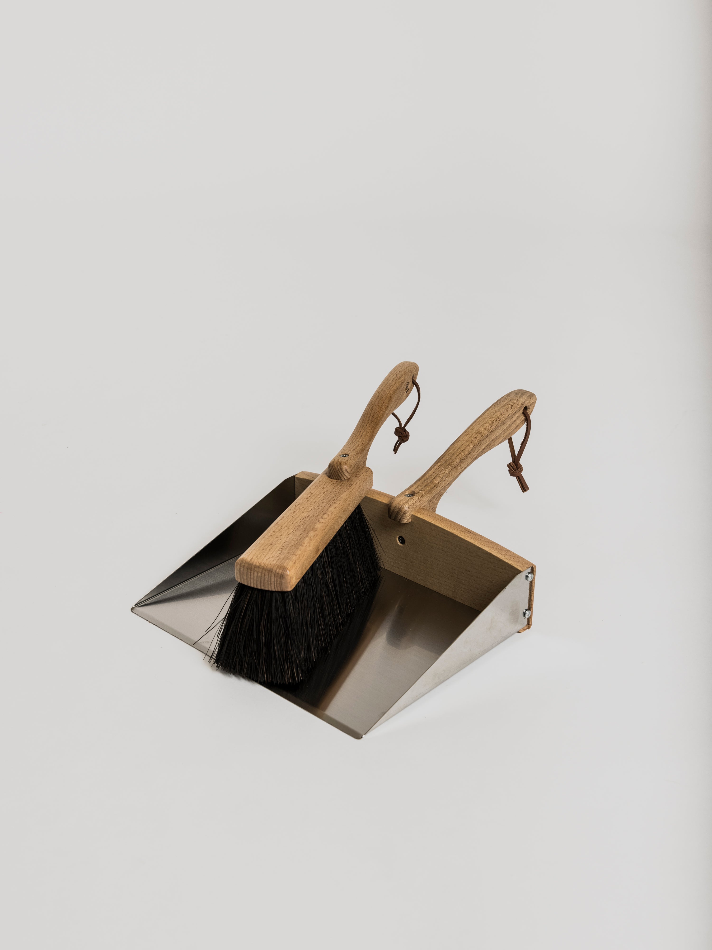 Table Sweeping Set - Large - Cigale et Fourmi