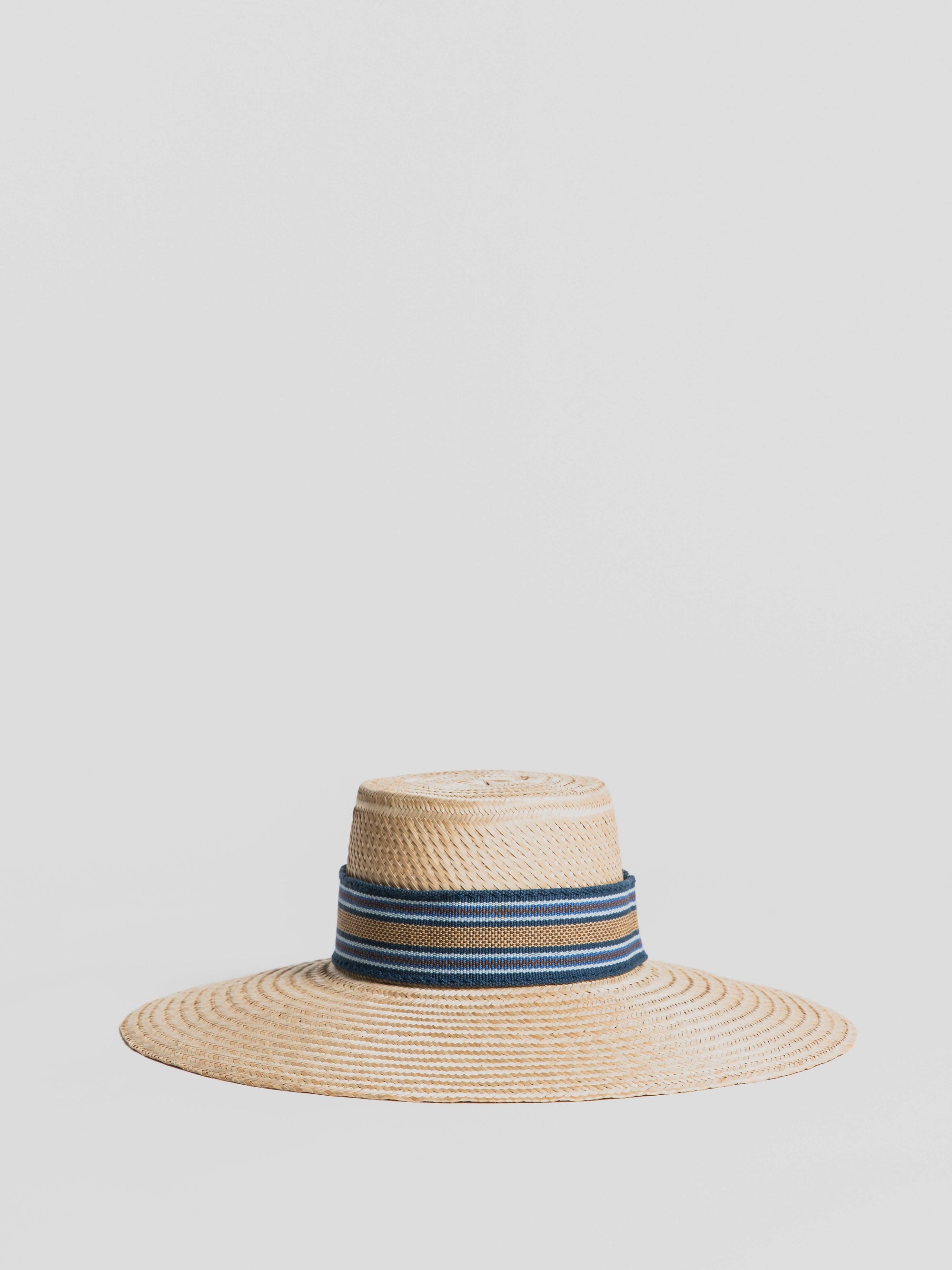 Rustic Straw Hat - Jaarû blue wide-brimmed Hat Aurinko Handmade 