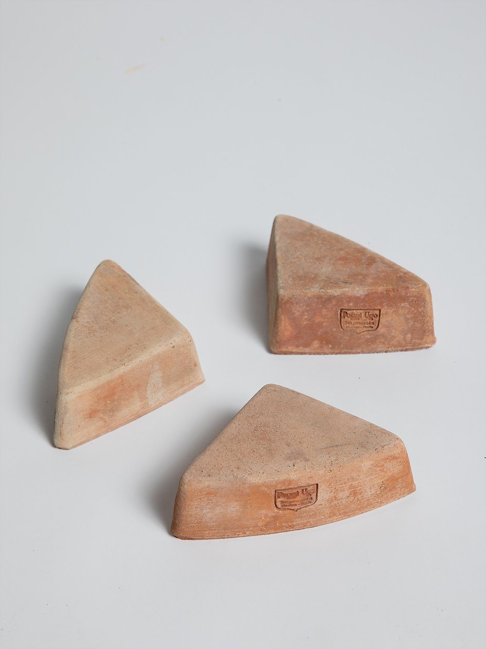 Triangle Foot - Terracotta Pottery Poggi Ugo 